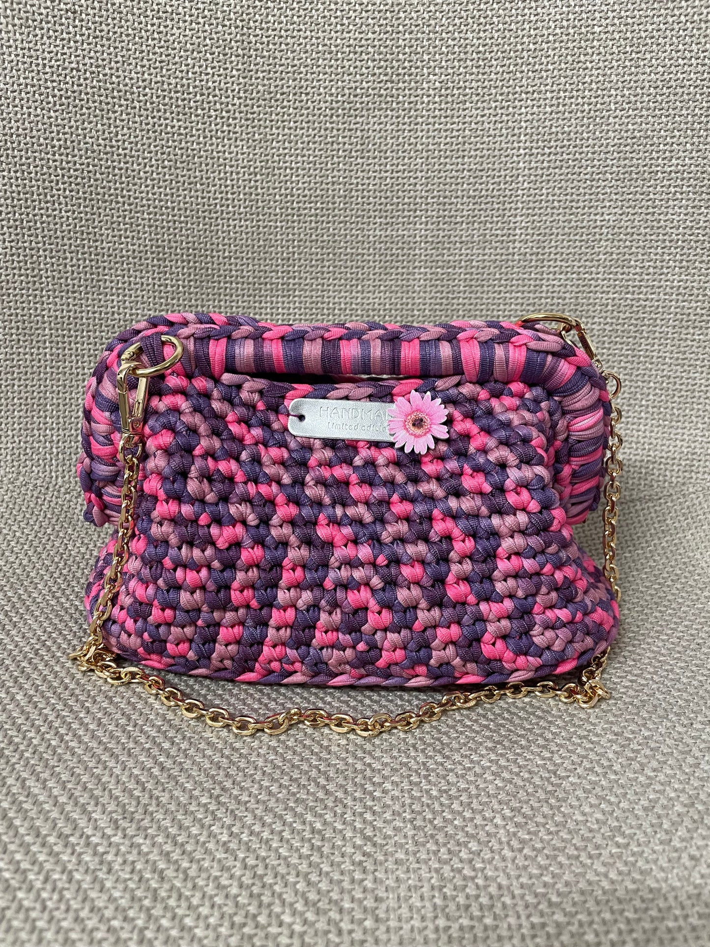 Borsa Lola