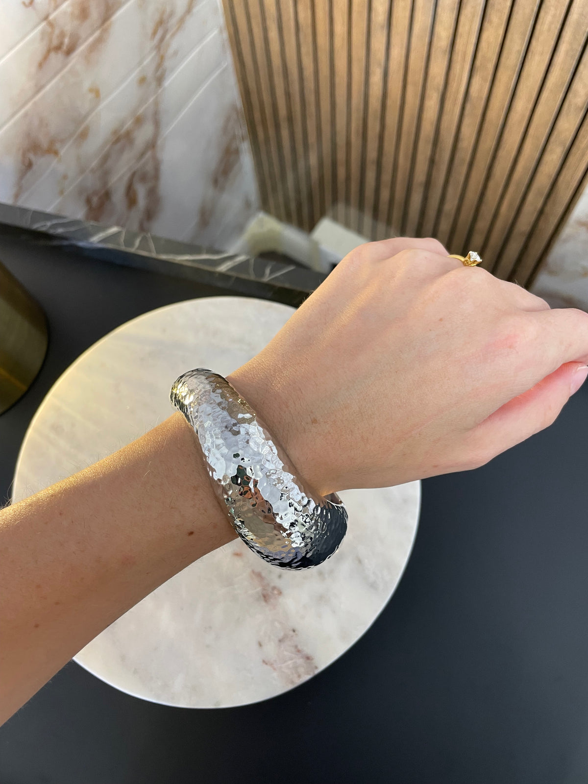 Bracciale