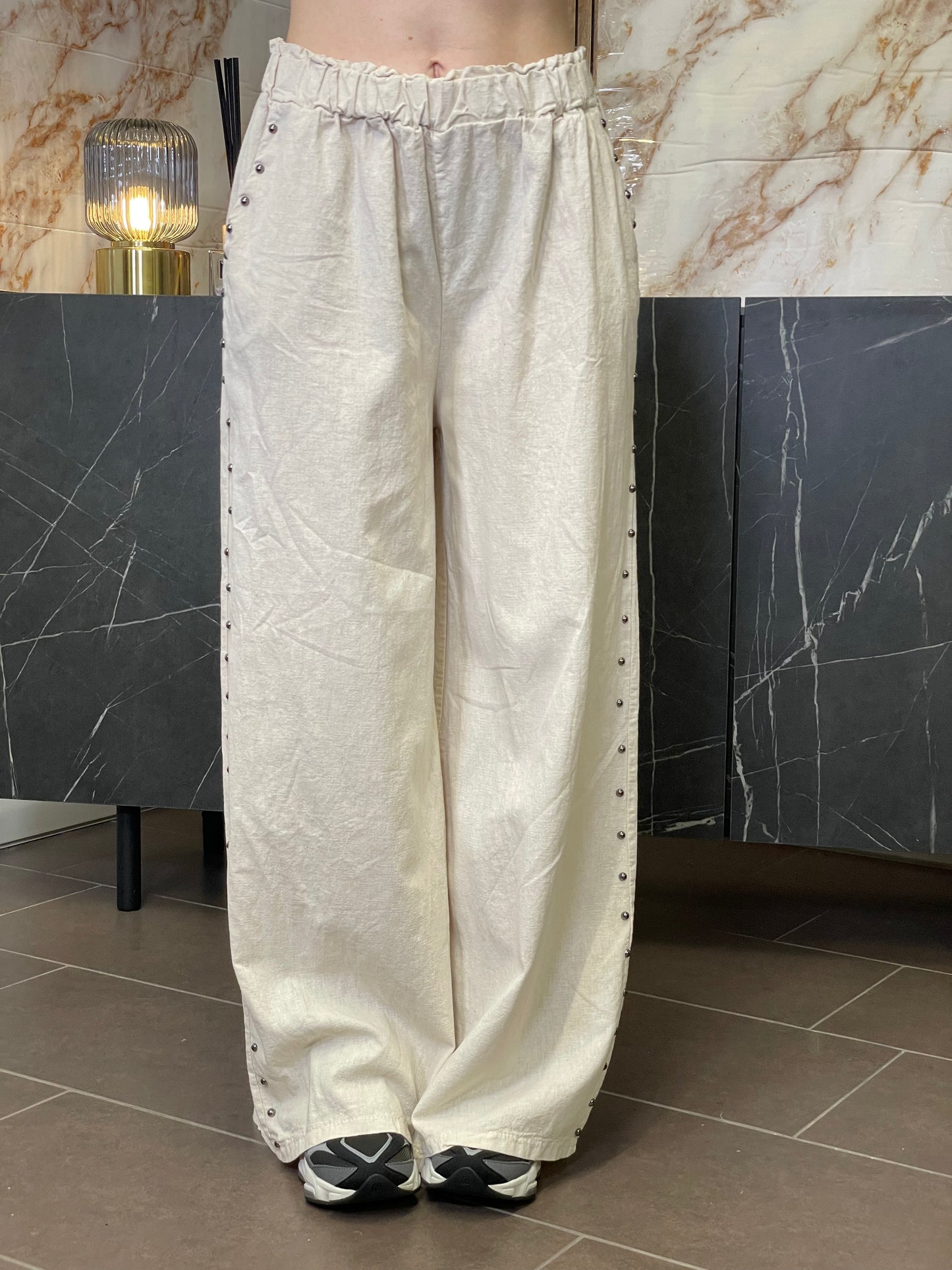 Pantaloni Borchie